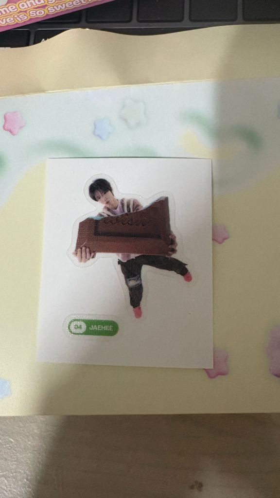 팝츄 띠부씰 재희/ 포카 재희인데 다른 포카 더 드릴게요 이미지