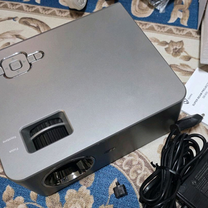 슈퍼빔 SB-830 캠핑용 가정용 미니빔프로젝터