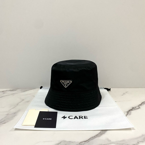 프라다 리나일론 버킷햇 모자 벙거지 2HC137 M사이즈