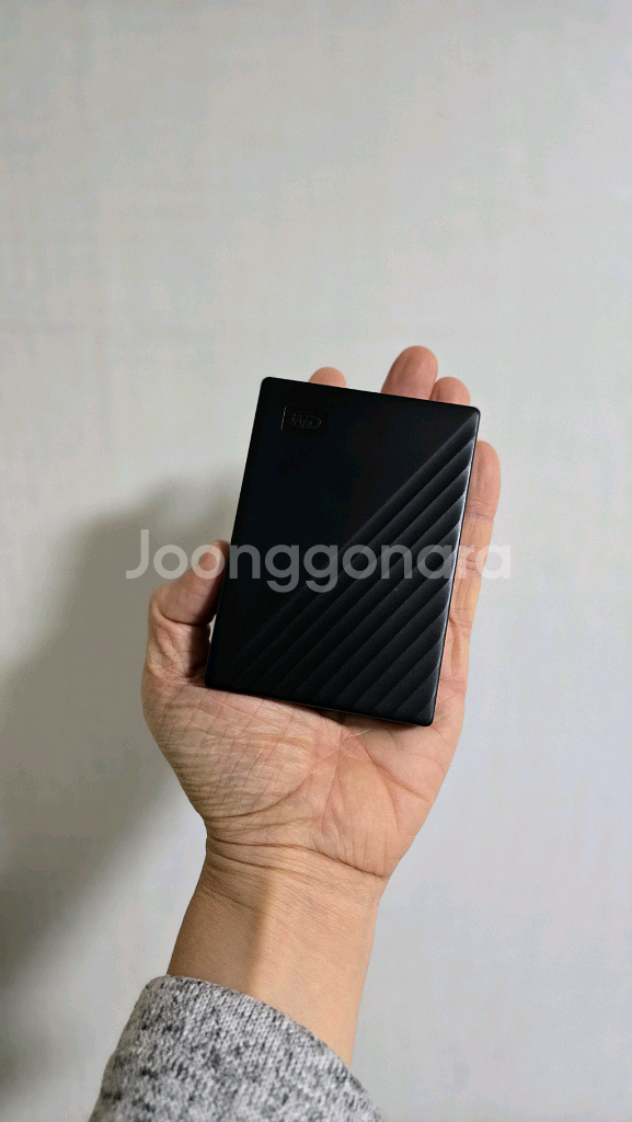 (A급 )WD 웨스턴디지털 외장하드2테라(2.5인치)16회--1