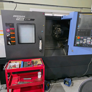 2021년 두산 PumaGT2100 CNC 선반 매각합니다 이미지