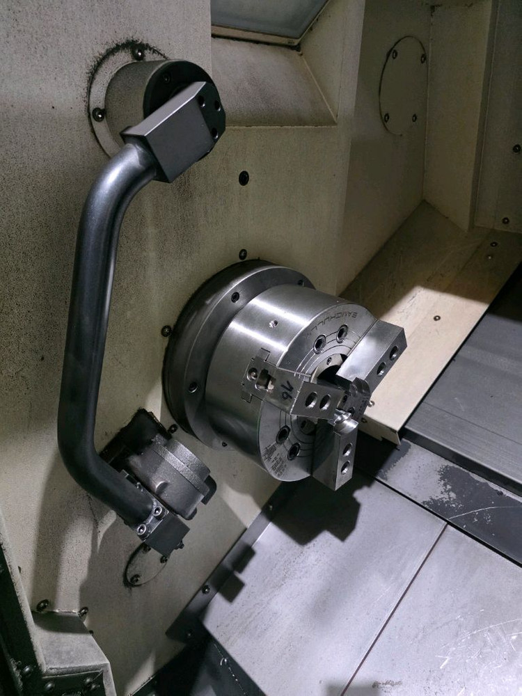 2023년식 현대위아 HD2600 10인치 CNC 신품급 판매해요 이미지