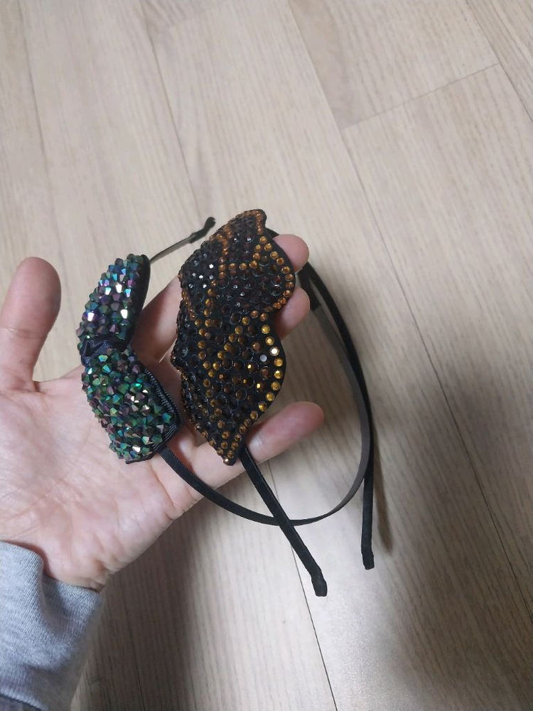 비즈 머리띠 2개 만원착불--1