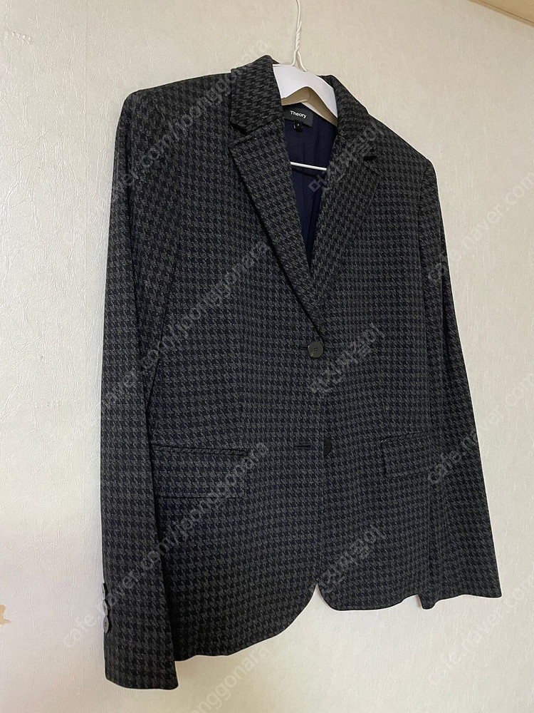 띠어리 플리츠플리즈 하운드투스 정장--5