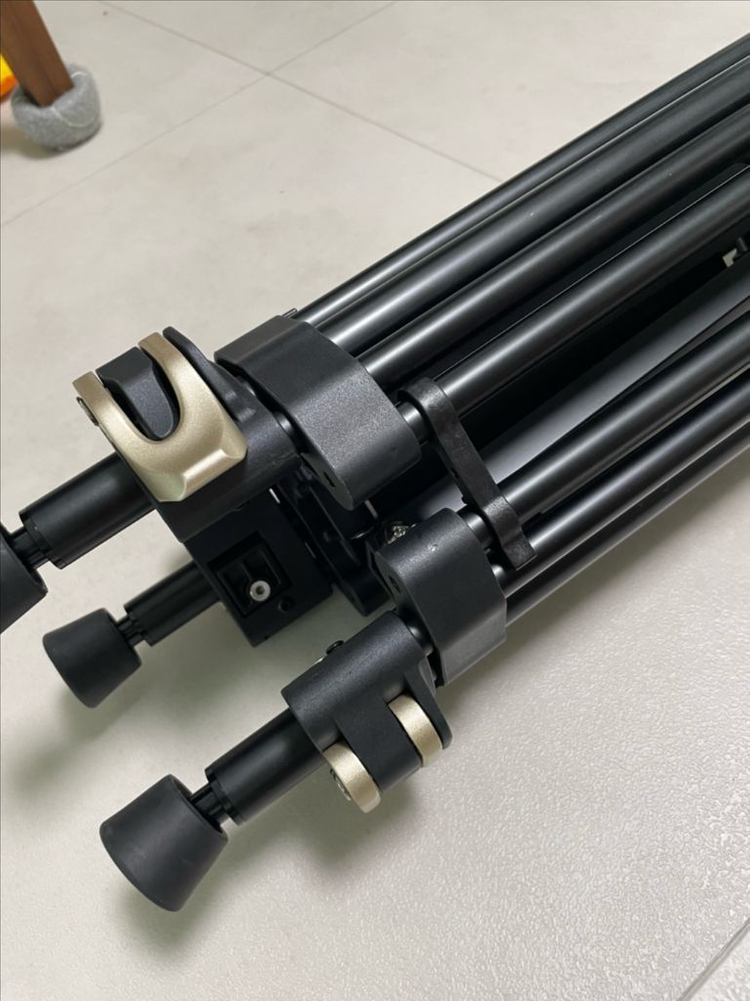 스몰리그 유압식 헤드 삼각대 돌리세트 이미지