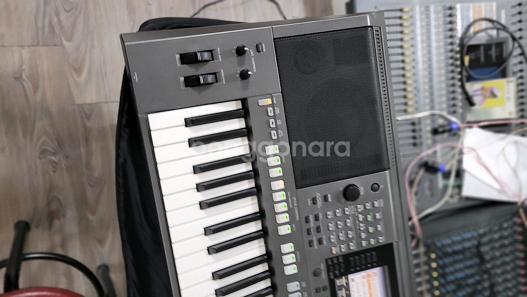 야마하 PSR 970--5