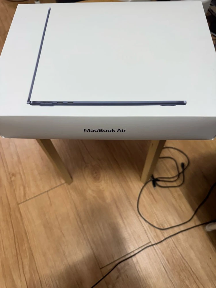 맥북에어 M2 13인치 8GB/256GB 이미지