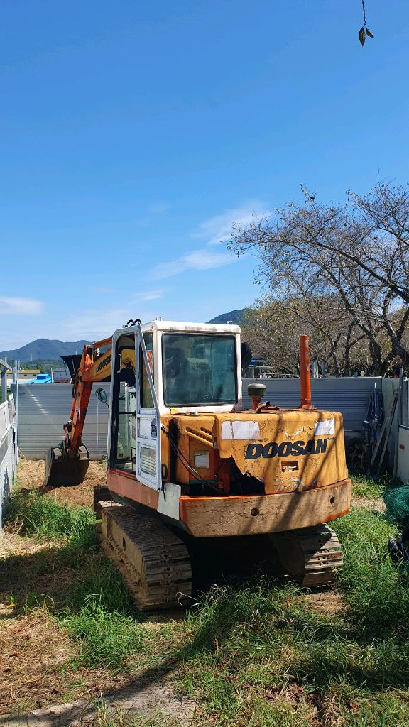 02굴착기 두산쏠라50 포크레인 굴삭기 이미지