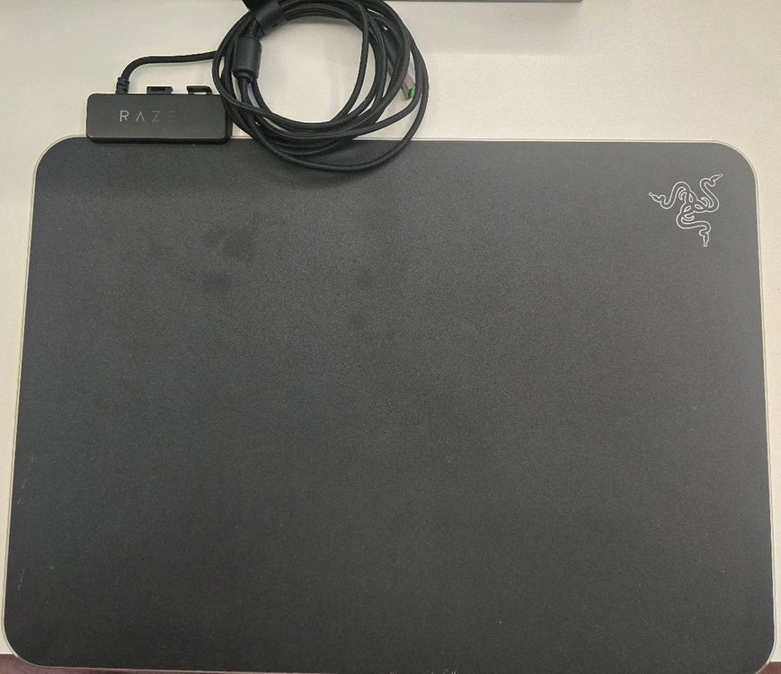 레이저 파이어플라이V2 마우스패드--0