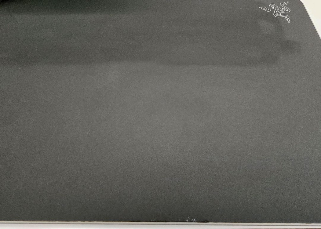 레이저 파이어플라이V2 마우스패드--1