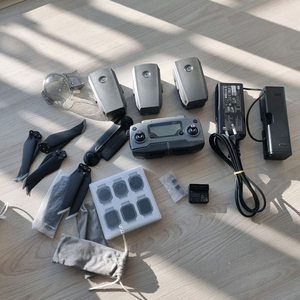 dji 매빅2 조종기와 배터리