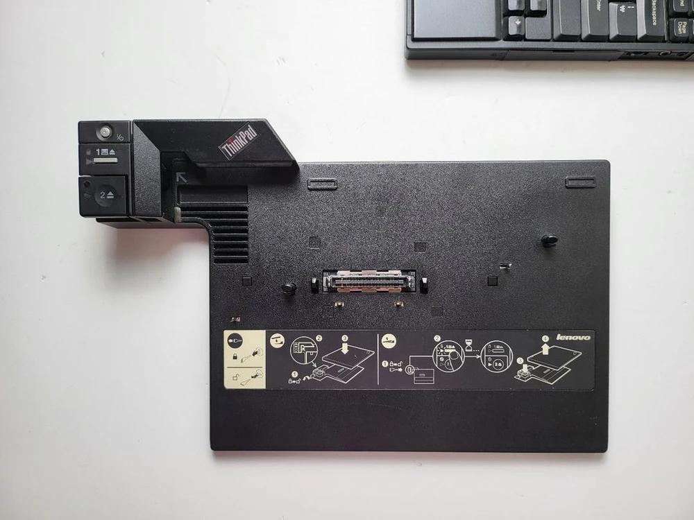 레노버 thinkpad dock type 2504 도킹 스테이션 부품용 판매 - 안심되는 중고거래