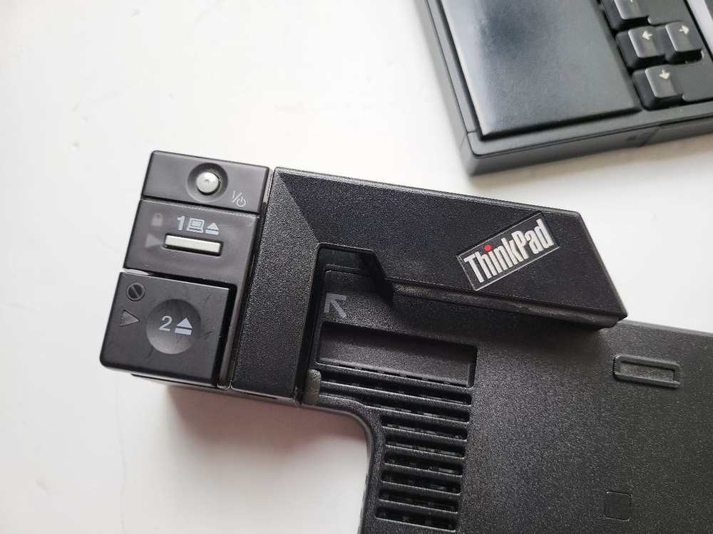 레노버 thinkpad dock type 2504 도킹 스테이션 부품용 판매 이미지