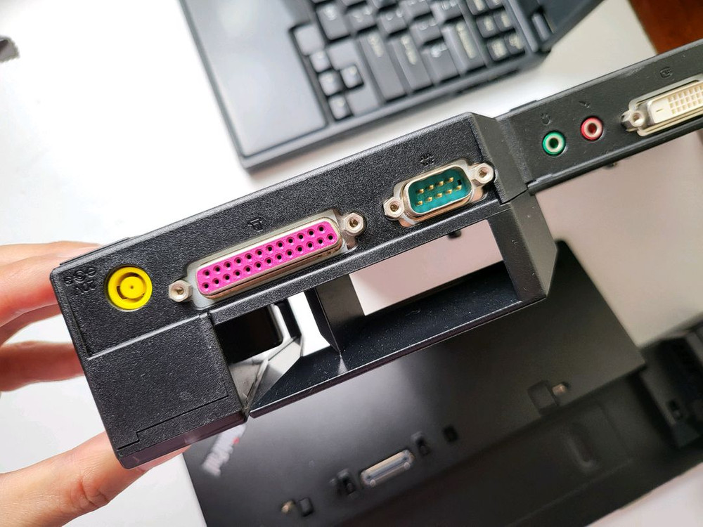 레노버 thinkpad dock type 2504 도킹 스테이션 부품용 판매 이미지