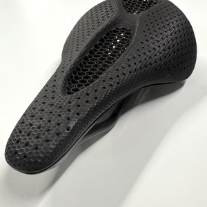 [판매] 에스웍스 파워 미러 3D 카본 레일 안장 (143mm)