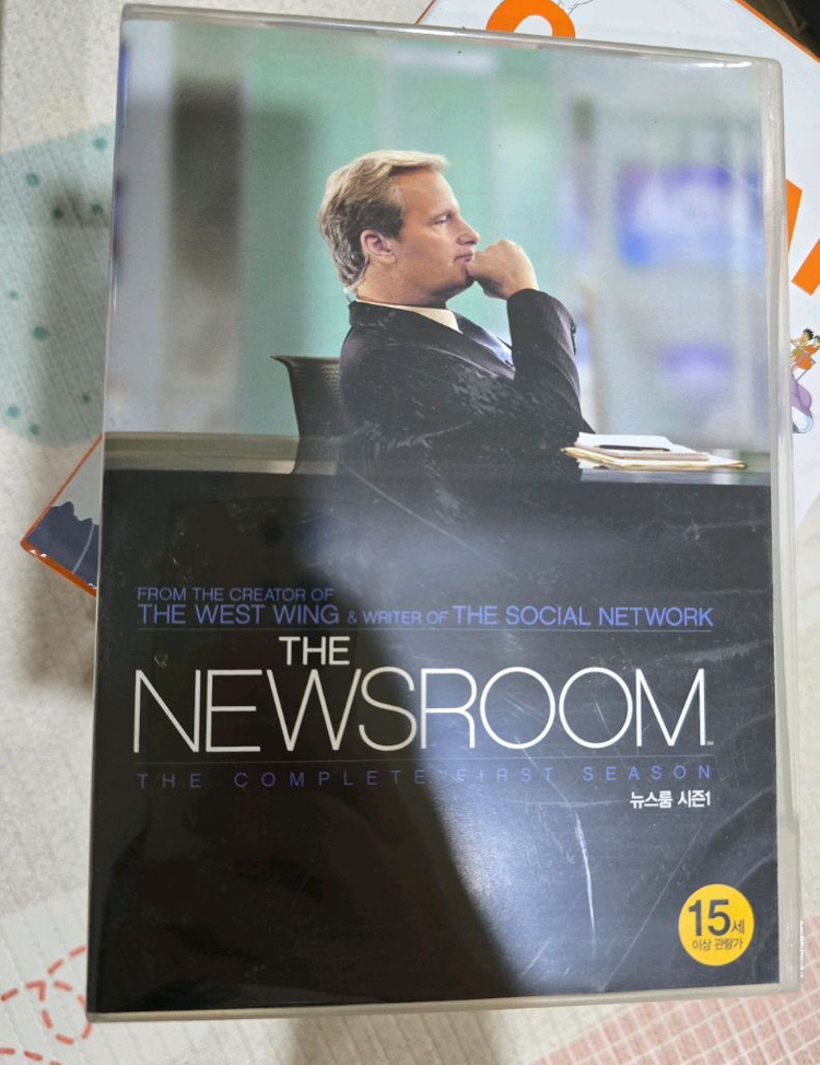 [DVD] 뉴스룸 시즌 1 / 비열한 거리/ 미래소년 코난 세트/ 에어리어 88 지옥의외인부대--3