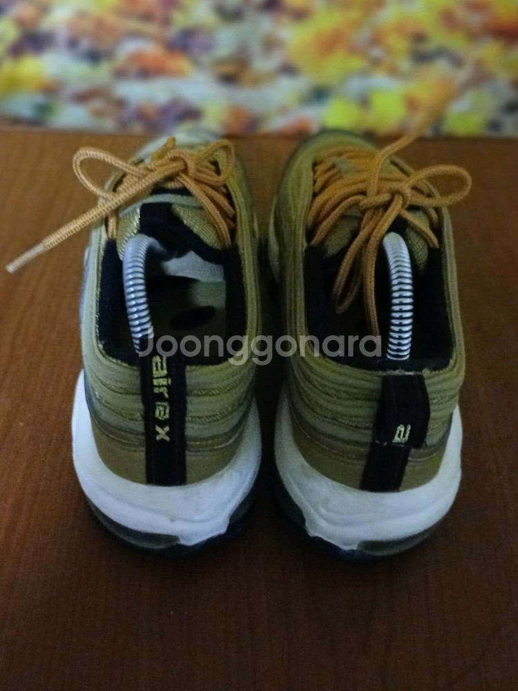 나이키에어맥스 97 메탈릭골드 240--3