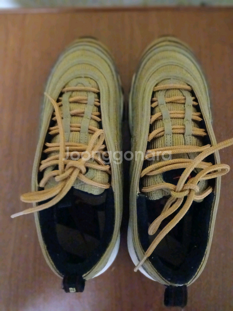 나이키에어맥스 97 메탈릭골드 240--4