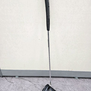 스카티카메론 팬텀 5.2 퍼터(33인치) 판매합니다 이미지