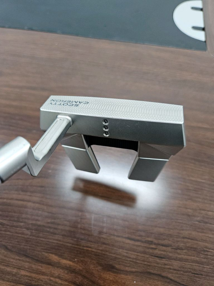 스카티카메론 팬텀 5.2 퍼터(33인치) 판매합니다 이미지