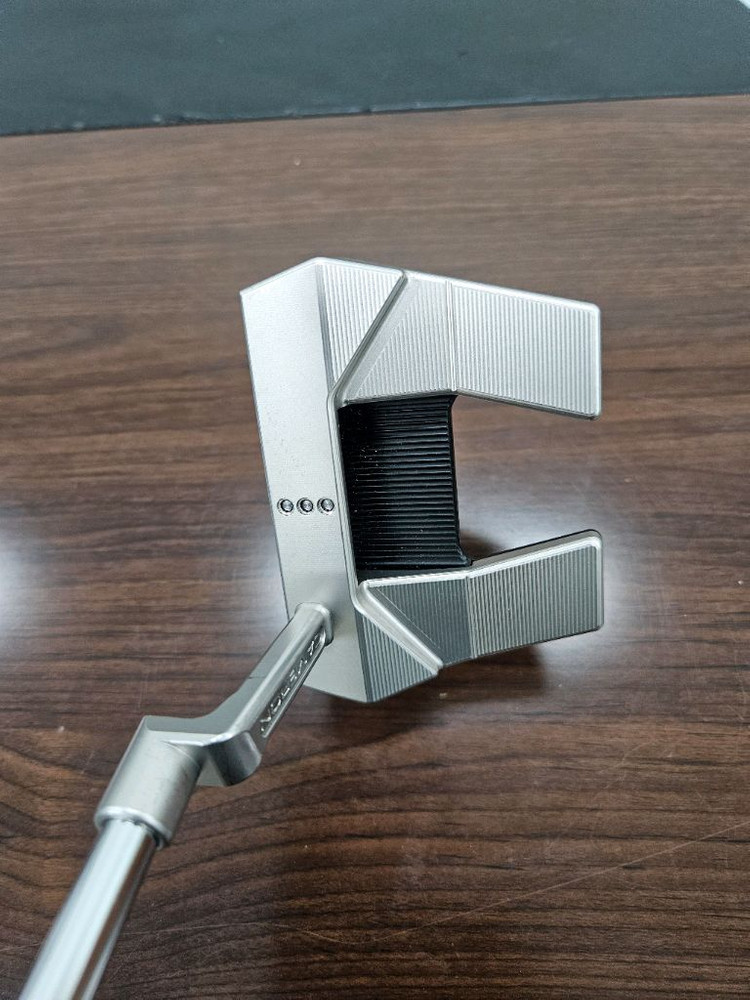 스카티카메론 팬텀 5.2 퍼터(33인치) 판매합니다 이미지