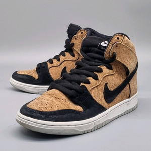 나이키 덩크 프리미엄sb 코르크 미드 240