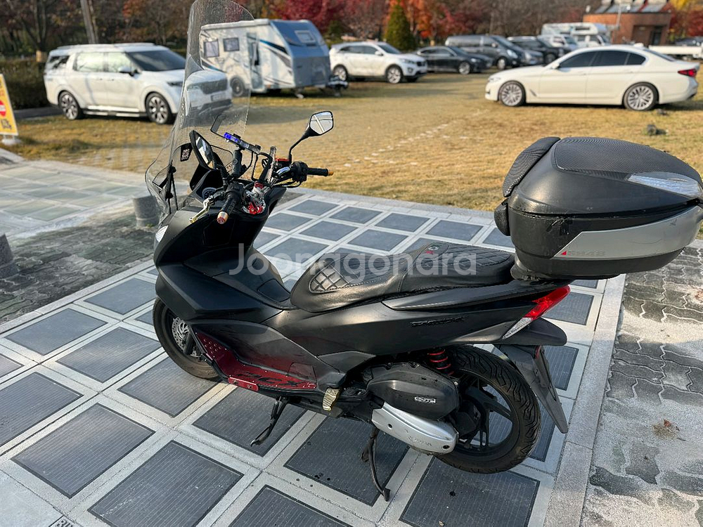 혼다 pcx125 16년 풀배기 스마트키차량 팝니다--2