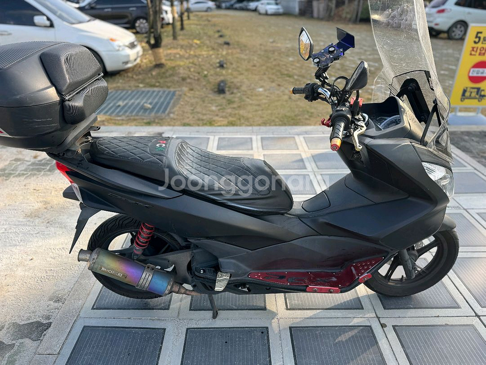 혼다 pcx125 16년 풀배기 스마트키차량 팝니다--7