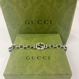 구찌 인터로킹G 팔찌