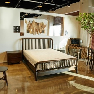 리앤브릭스 브루클린 원목침대 프레임 퀸 사이즈 상태 굳!