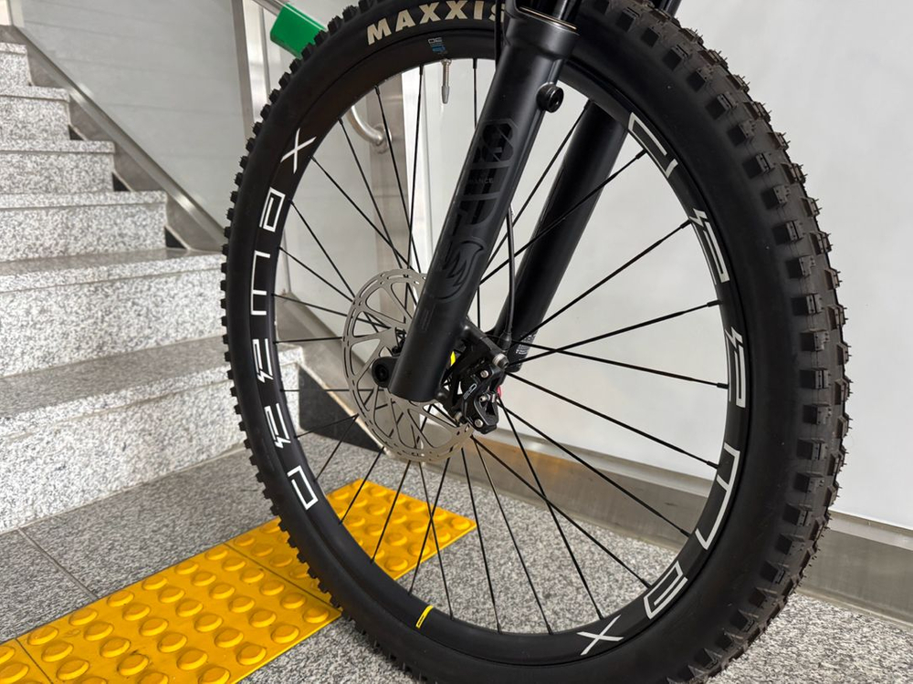 e mtb 전기 풀샥 몬드래커 크래프티 se--3