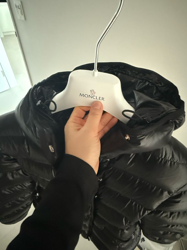 25년 신상 몽클레어 바란테 이미지