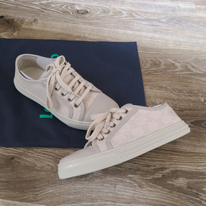 구찌 스니커즈 225 운동화신발나이키구찌루이비통발렌시아가오버솔라이톤마르지엘라아디다스아식스덩크조던로우디올