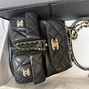 샤넬 듀마백팩 투포켓 캐비어 블랙 새상품