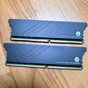 삼성전자 DDR4 16GB 32GB 3200 25600 방열판 장착 판매