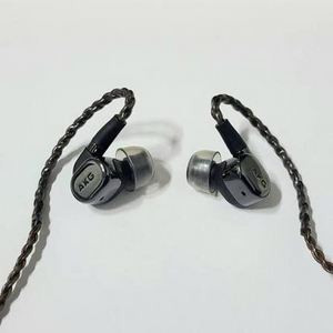 미개봉) 하만카돈 AKG N5005 이어폰 판매합니다.