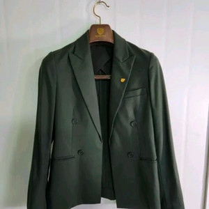 띠어리 BRINTON 더블 버튼 그린 블레이저/총장63/가슴45/0싸이즈