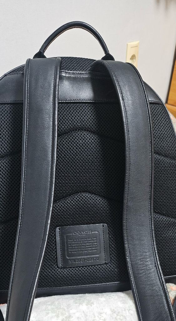 코치 시그니처 백팩--1