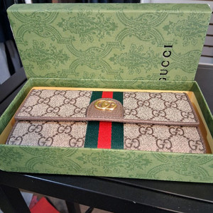 구찌 오피디아 콘티넨탈 지갑