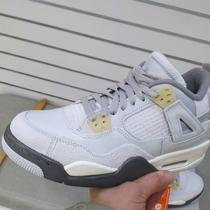 정품 나이키 에어 조던4 크레프트 새상품 240mm