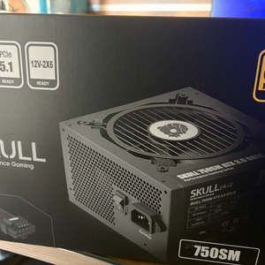 뉴젠 750W 80플러스 세미모듈러 골드 파워서플라이 팝니다