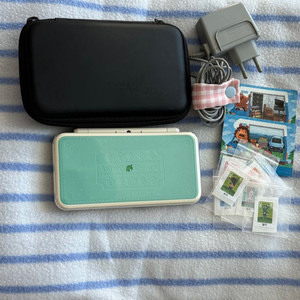 닌텐도 2DS 동물의숲 에디션 판매해요~