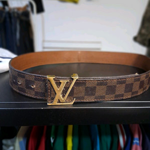 루비통 다미에 이니셜 버클 벨트