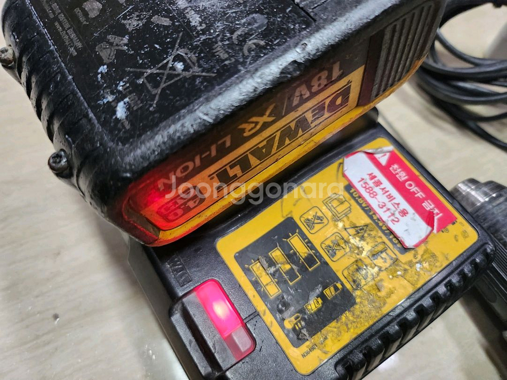 디월트 DCS391 DCD785 무선 원형톱 해머드릴--4