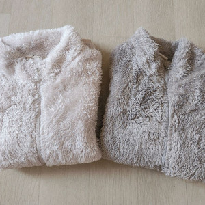 에이마켓 js 아이보리,그레이 2종 팝니다