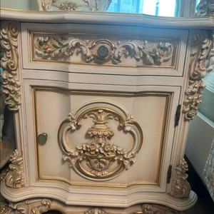 로코코 스타일 침대 협탁 앤틱 가구