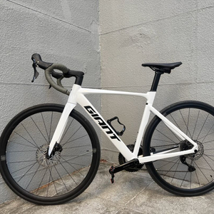 자이언트 컨텐드 에어로 1 민트급 이번주까지만 160