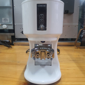 콘체 GT5 자동 템퍼 전동 커피 템핑기 업소용