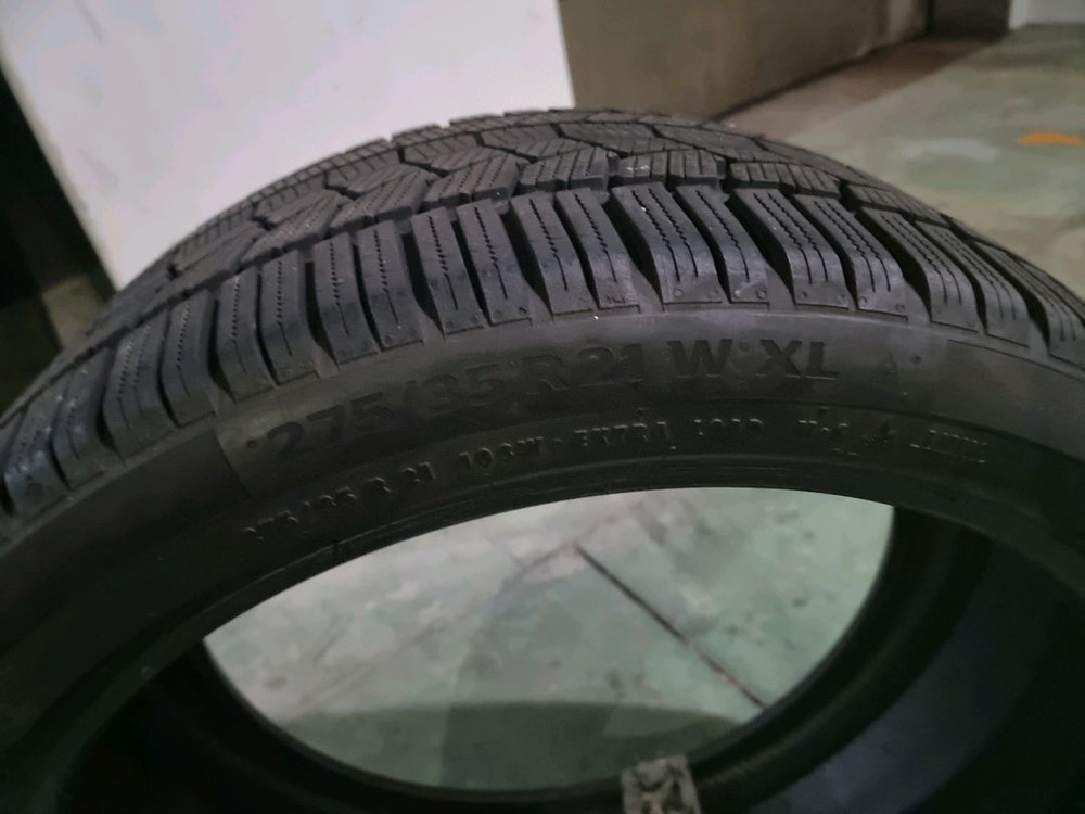 스노우타이어 타이어 4개--2