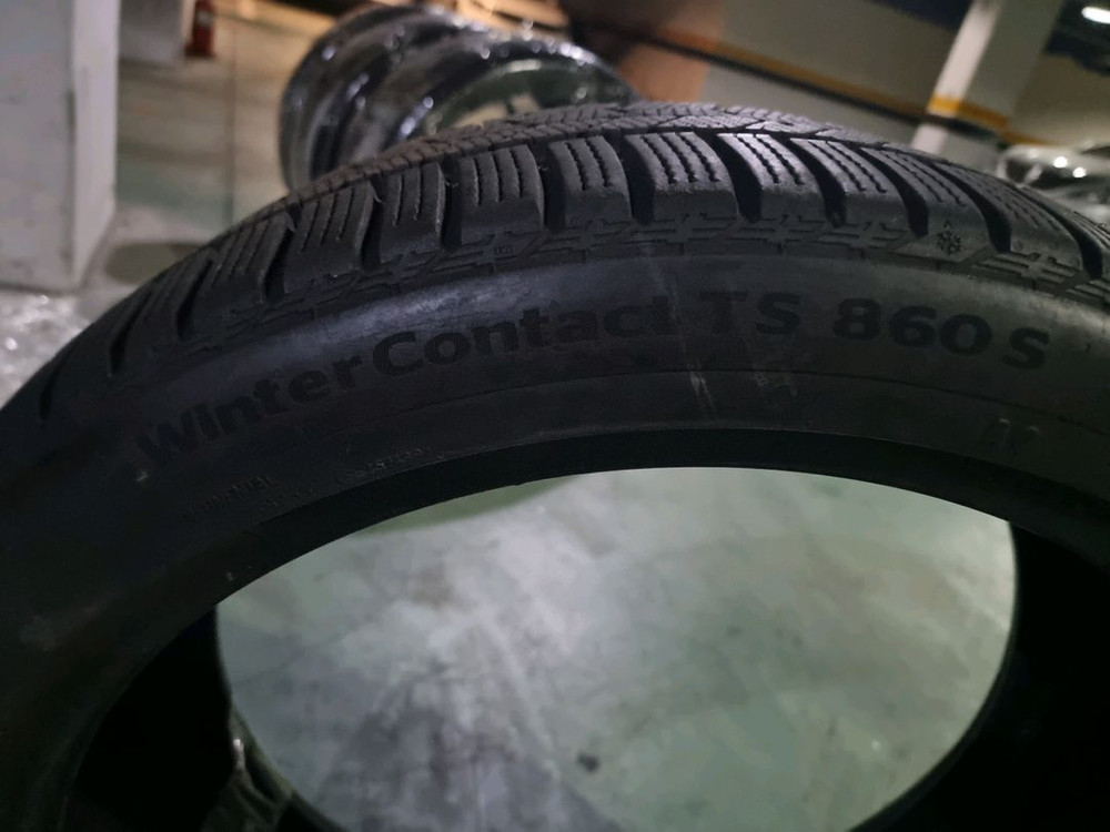 스노우타이어 타이어 4개--3